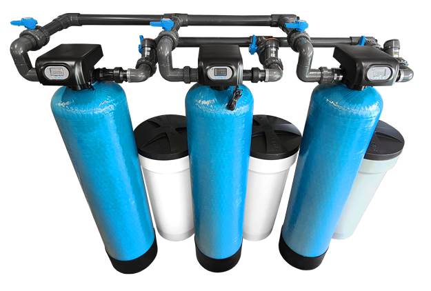 Trojičkové zmäkčovacie zariadenie