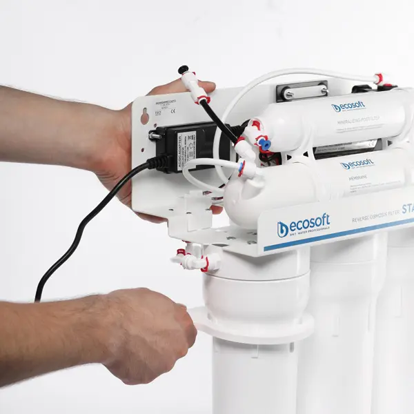 reverzna-osmoza-ecosoft-standard-pro-s-cerpadlom-servis.webp